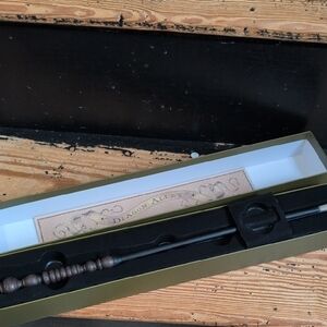 Universal Studios Ollivander's Interactive Wand
